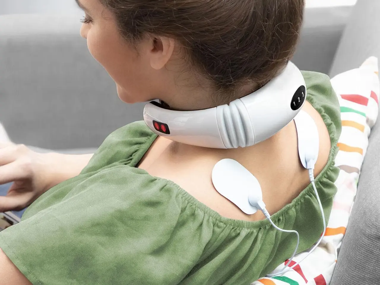 Billede 1 - Calmagner elektromagnetisk massageapparat til nakke og ryg