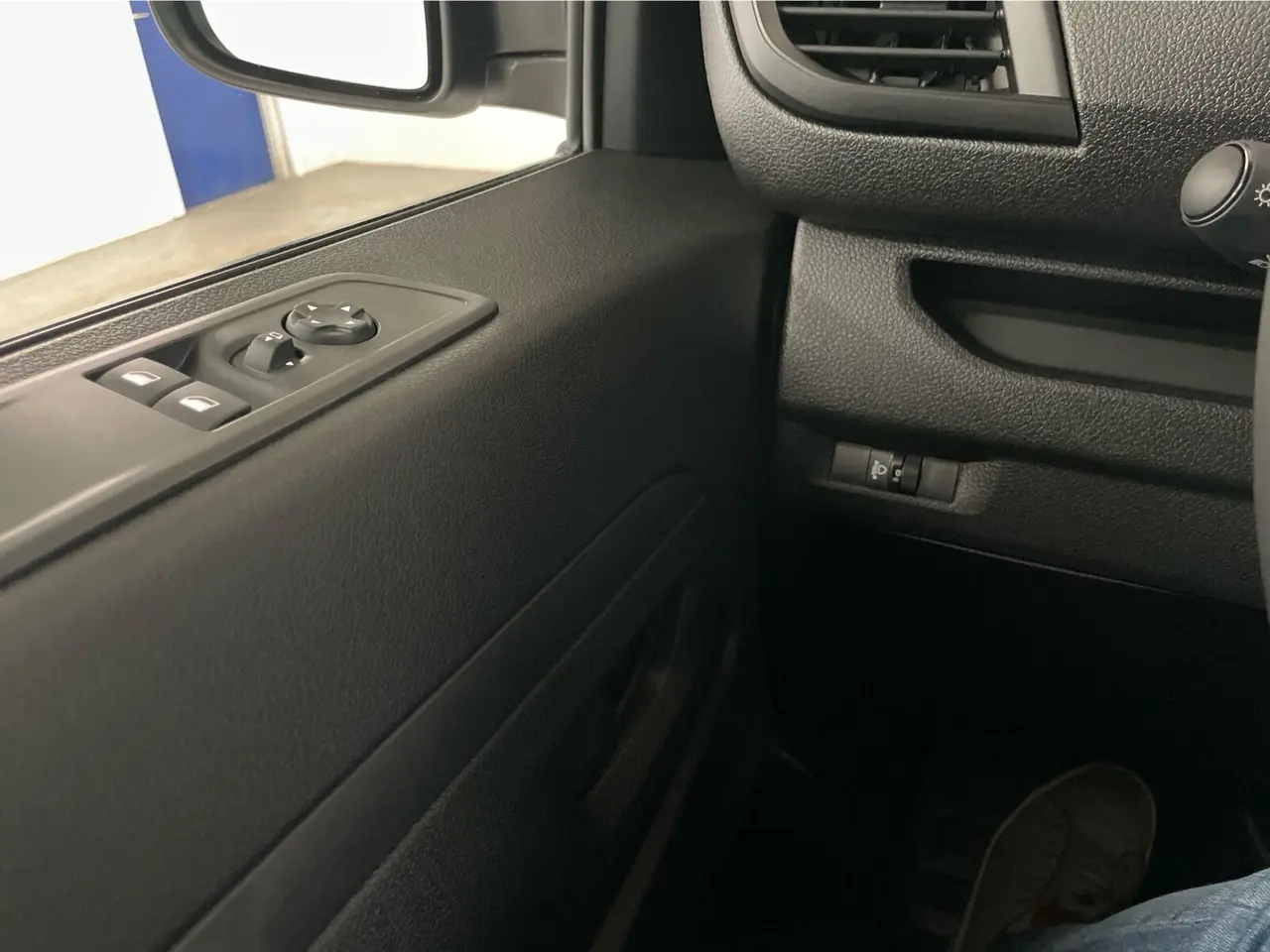 Billede 19 - Peugeot e-Expert 75 L2 Premium Van