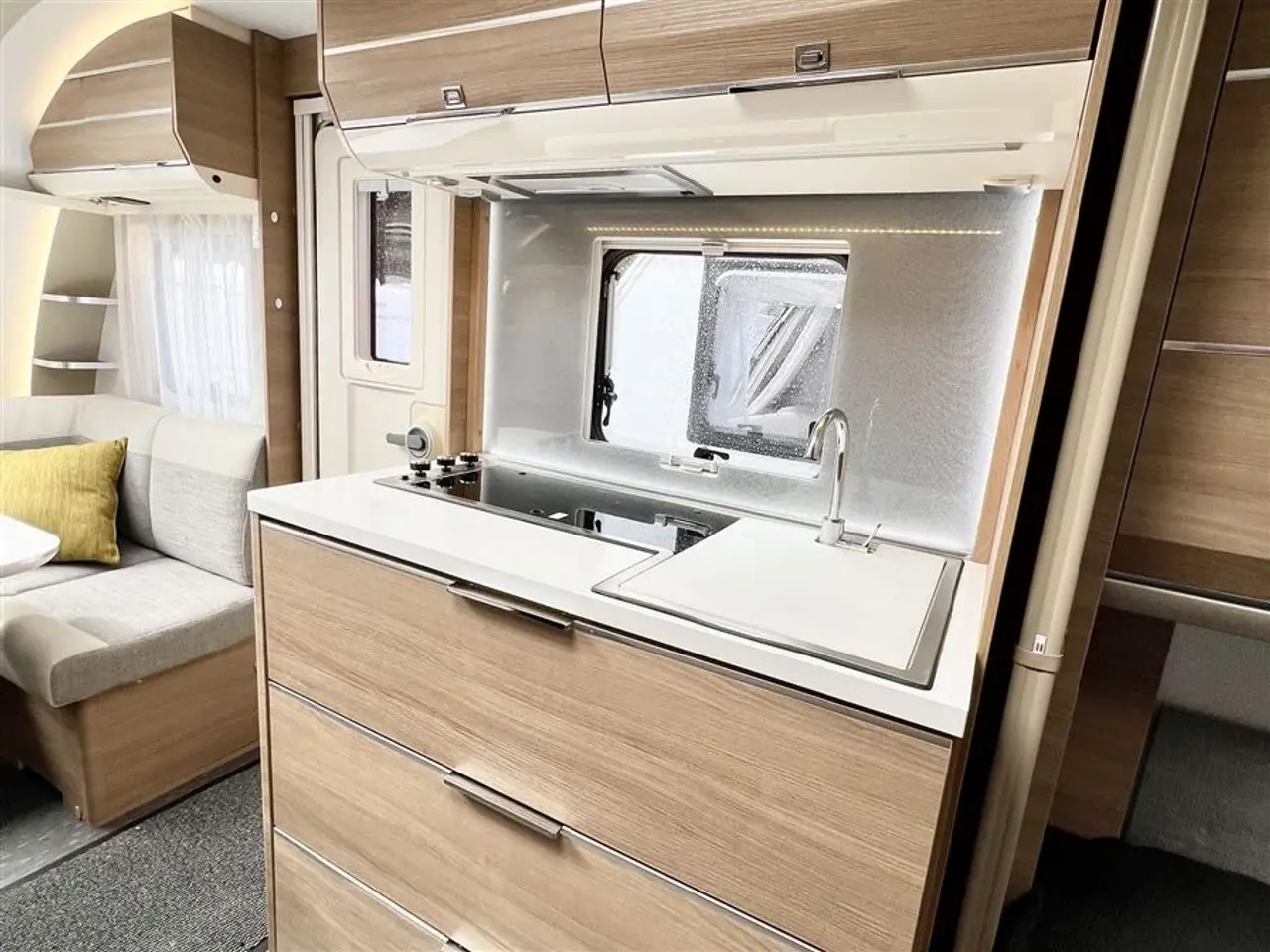 Billede 9 - 2020 - Adria Adora 502 UL Supreme Edition   Enkeltsenge-Alde-Gulvtemp.-Mover-Telt