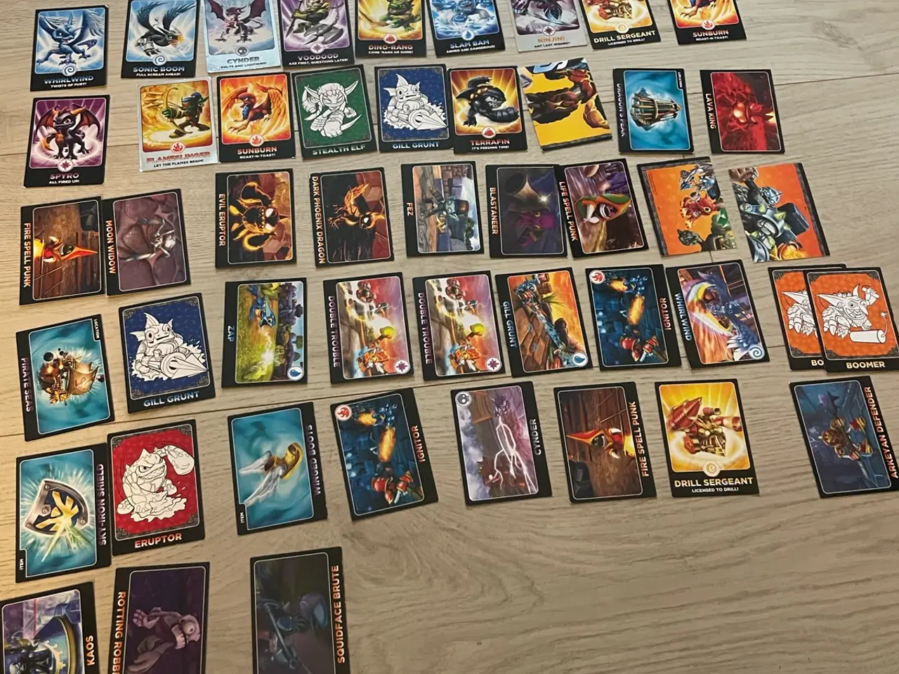 Billede 19 - Skylanders samlekort 287 stk.