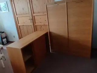 Kontorskab i to dele