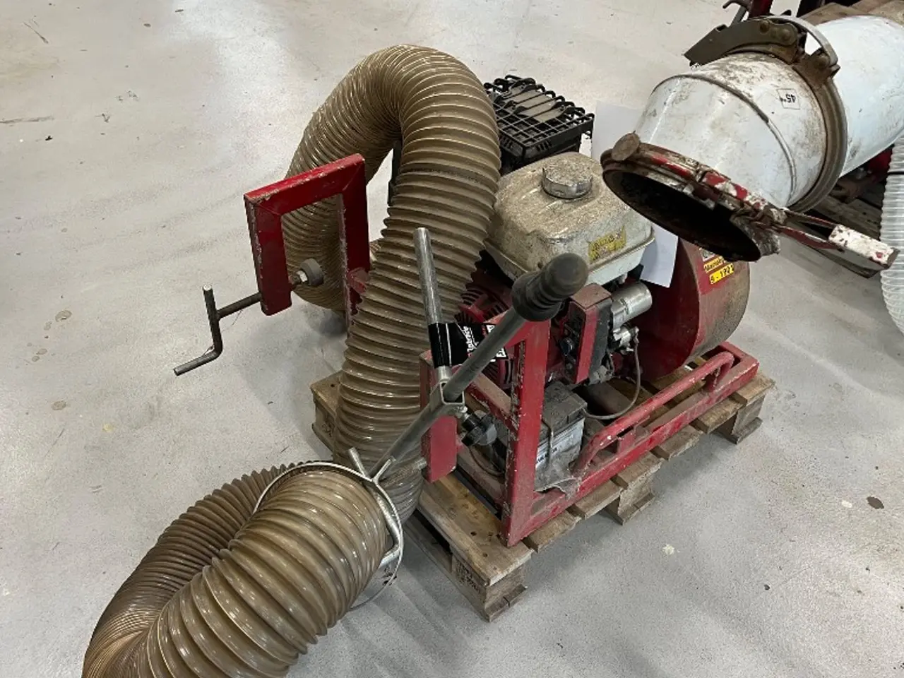 Billede 4 - Catman Model 7015 med nøglestart. Med Honda benzinmotor.