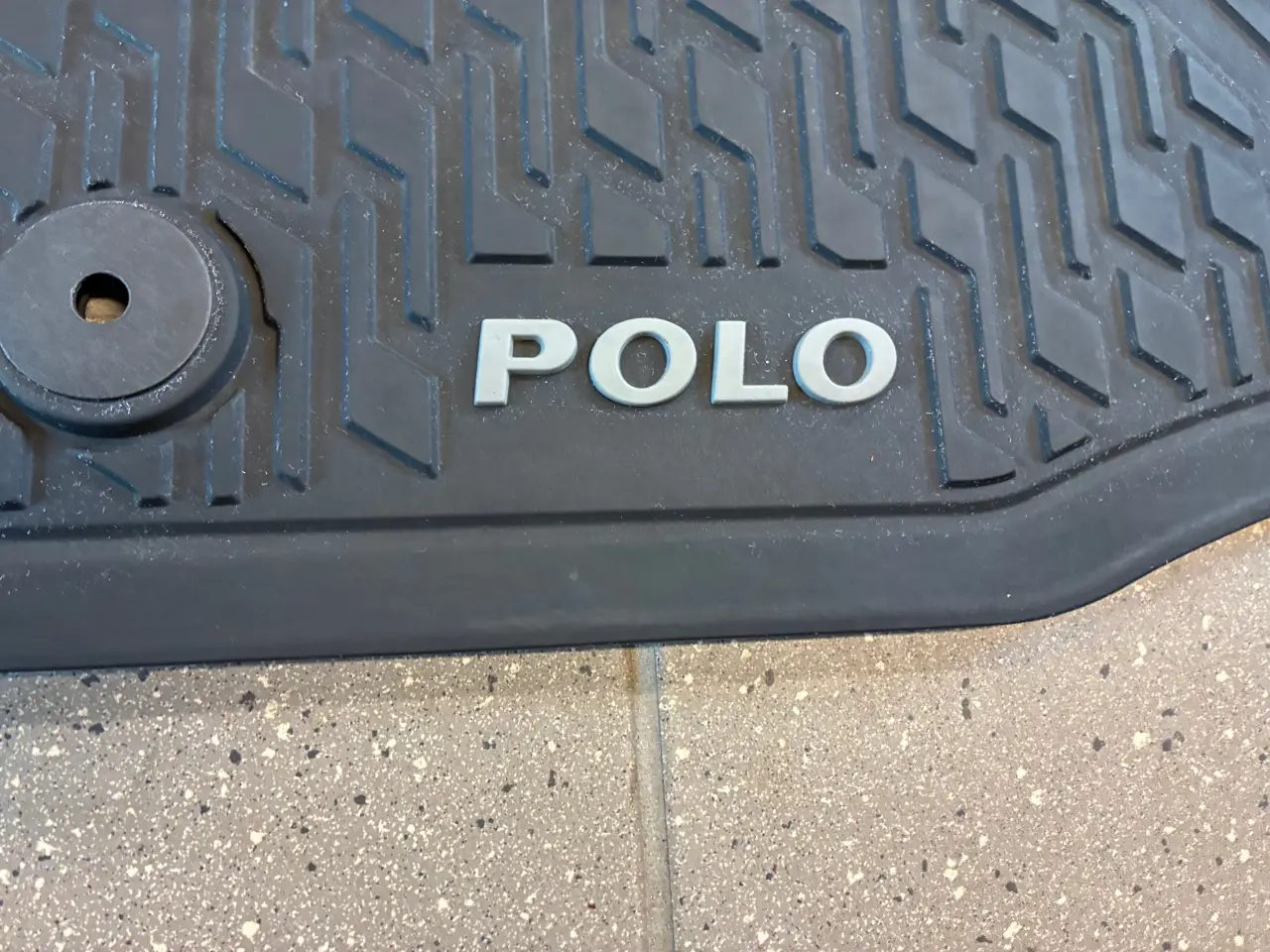 Billede 2 - Gummimåtter (komplet sæt med 4 stk.) til VW POLO