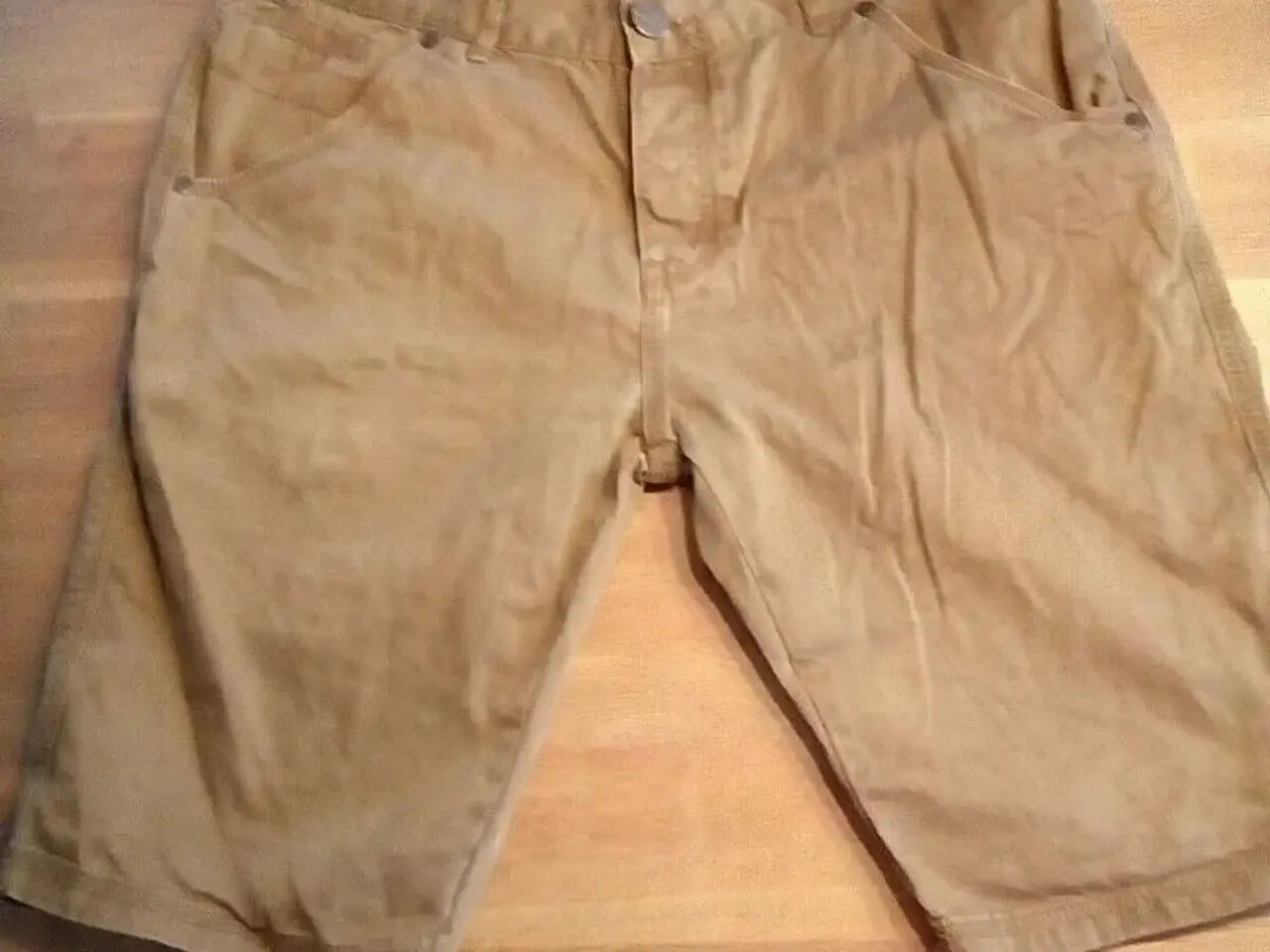 Billede 1 - 1 par beige herreshorts