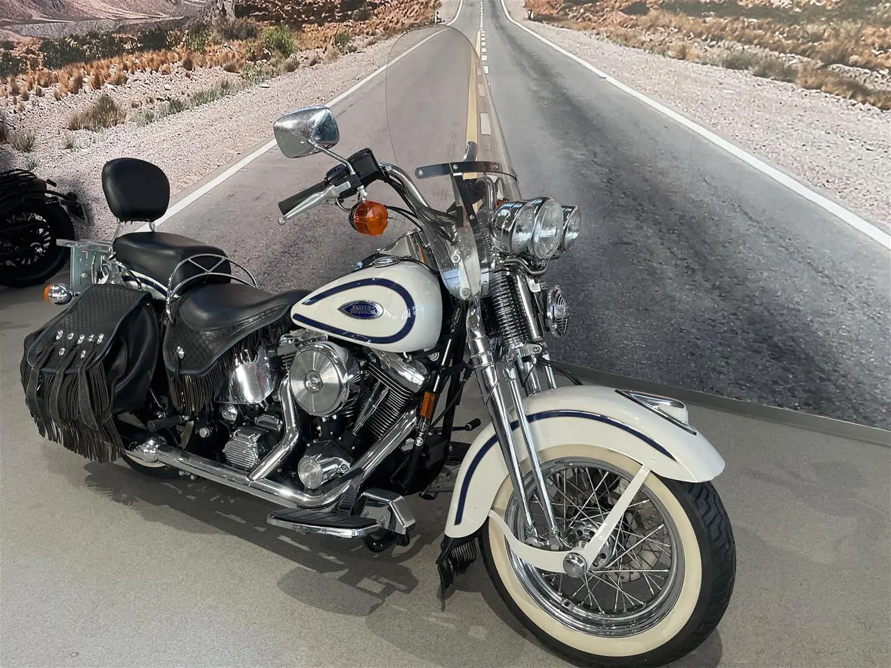 Billede 2 - Harley-Davidson FLSTS Heritage Springer Evo