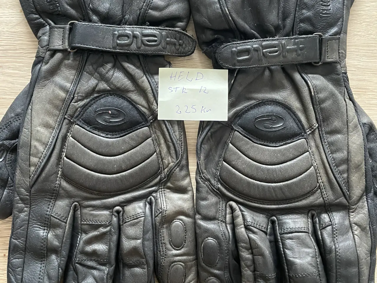 Billede 2 - Div mc handskerne frit valg 250kr