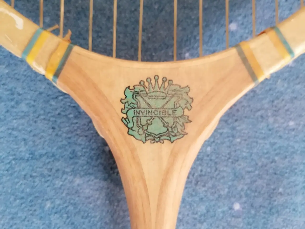 Billede 6 - Flot Gammel Invincible Badminton-ketsjer