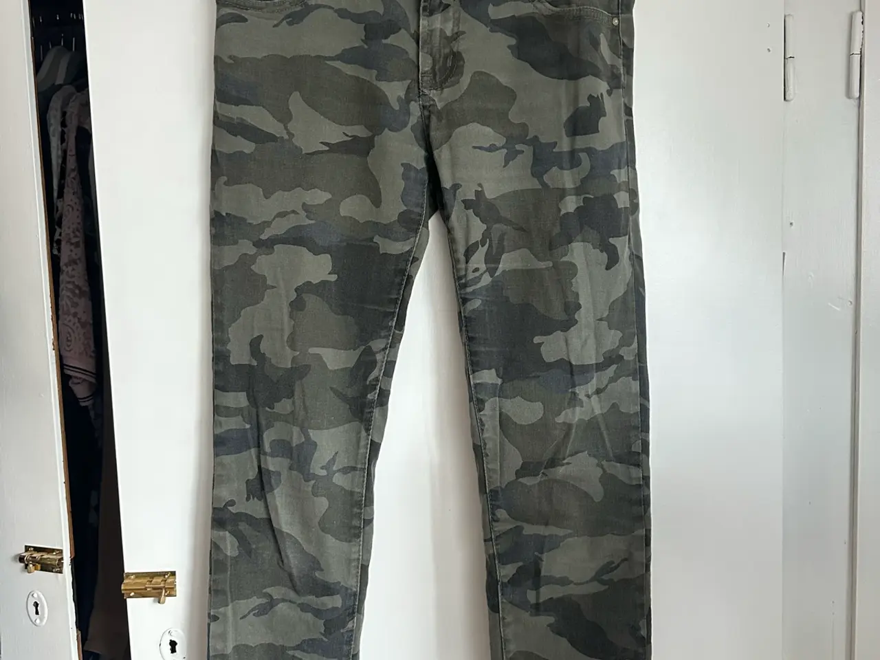 Billede 1 - Place du Jour jeans army/camouflage str. 40