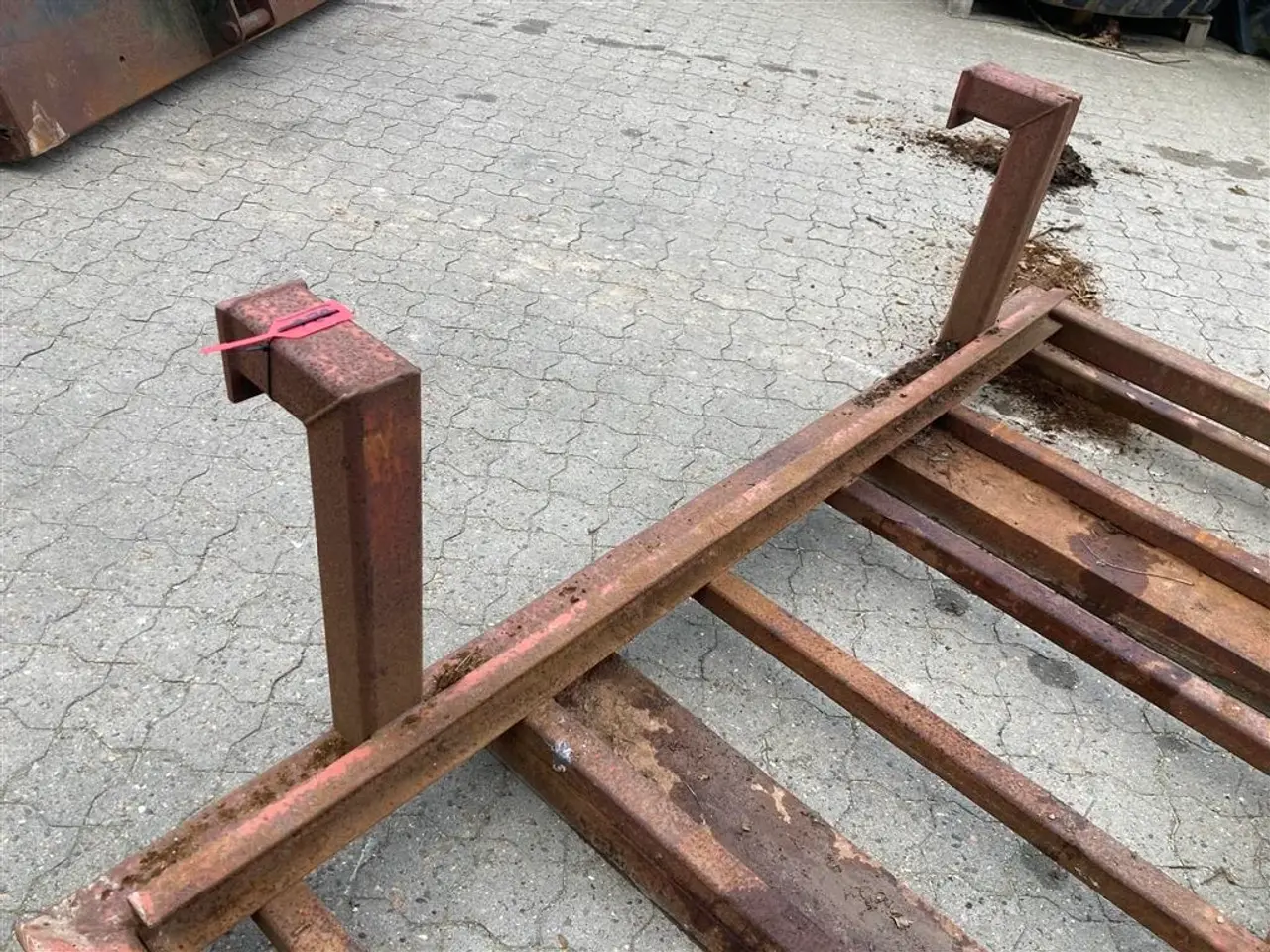 Billede 7 - - - - Skovlstativ bredde 220 og 100 cm dybde
