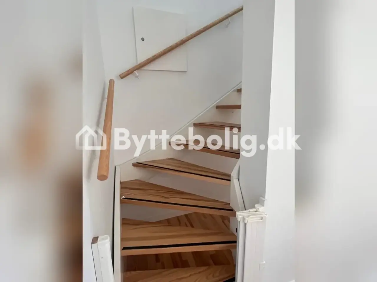 Billede 5 - Flot lejlighed, 2 etager, med 2 ½ soveværelse og køkkenalrum