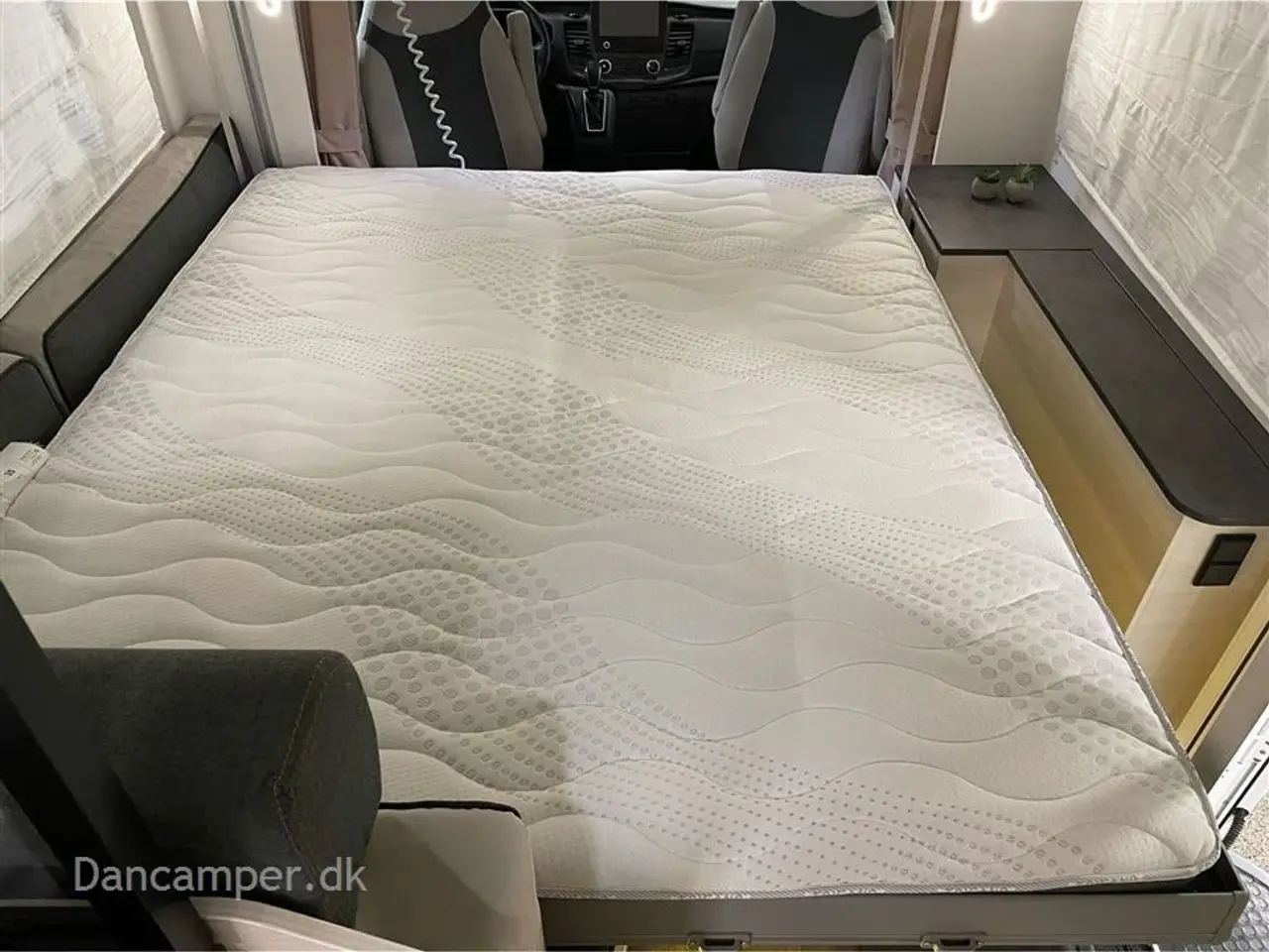 Billede 18 - 2024 - Chausson 660 Titanium ULTIMATE UNDER KLARGØRING! Chausson 660 Titanium ULTIMATE, Elcykelholder, Lithiumbatterier, Induktionsplade, 3000W inverter
