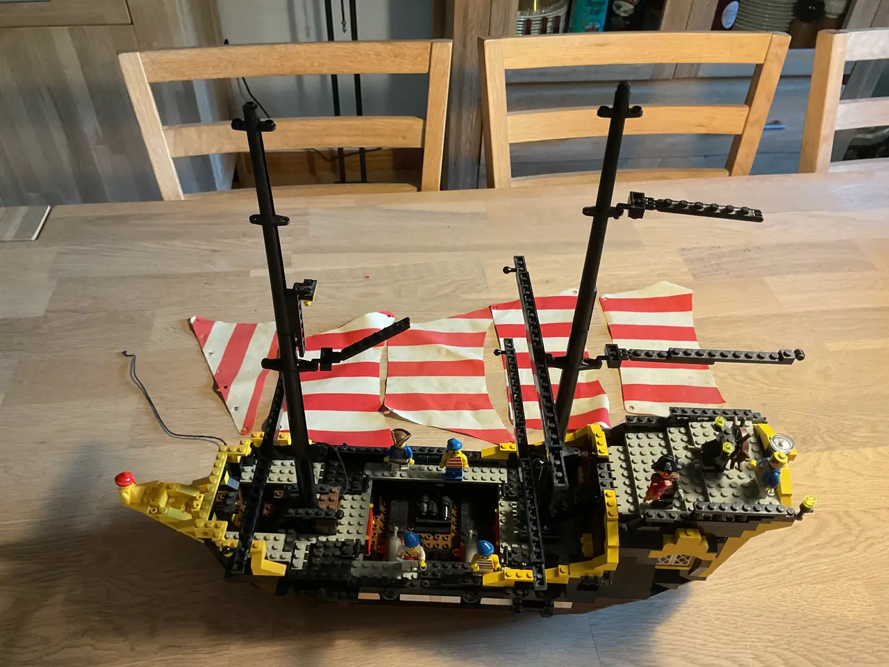 Billede 3 - Lego: Black Seas Barracuda sæt 6285 (med mangler)