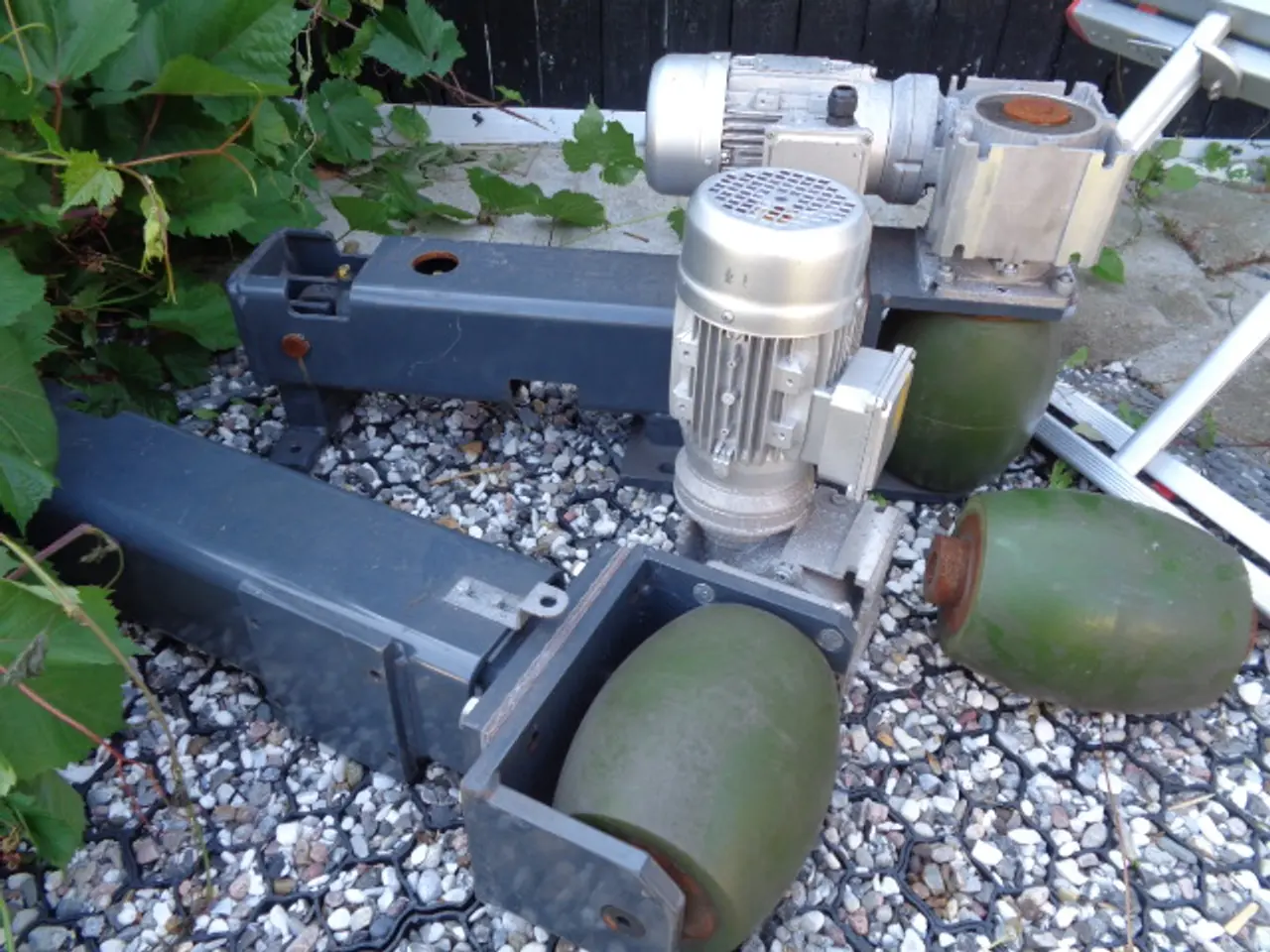 Billede 1 - 2 elektriske motorer