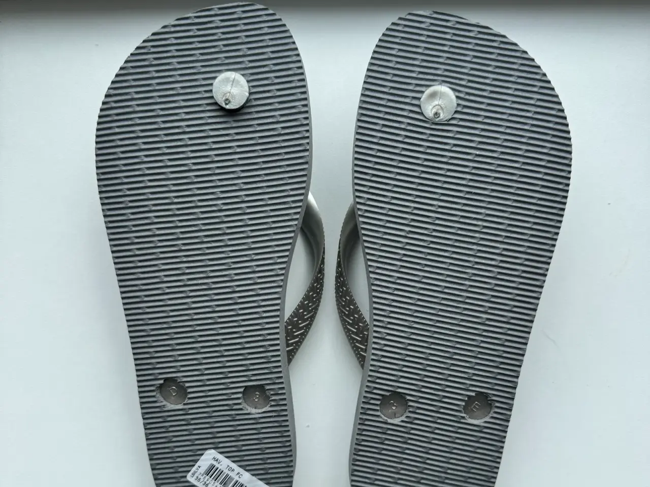 Billede 3 - Havaianas Grå