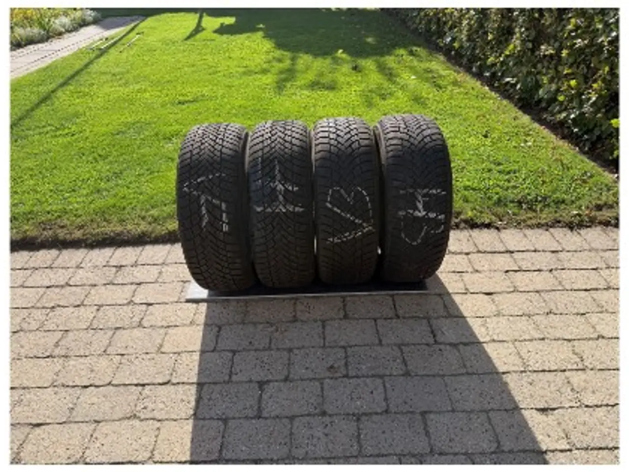 Billede 1 - 4 stk. næsten nye vinterdæk str. 255/55 R18 V XL