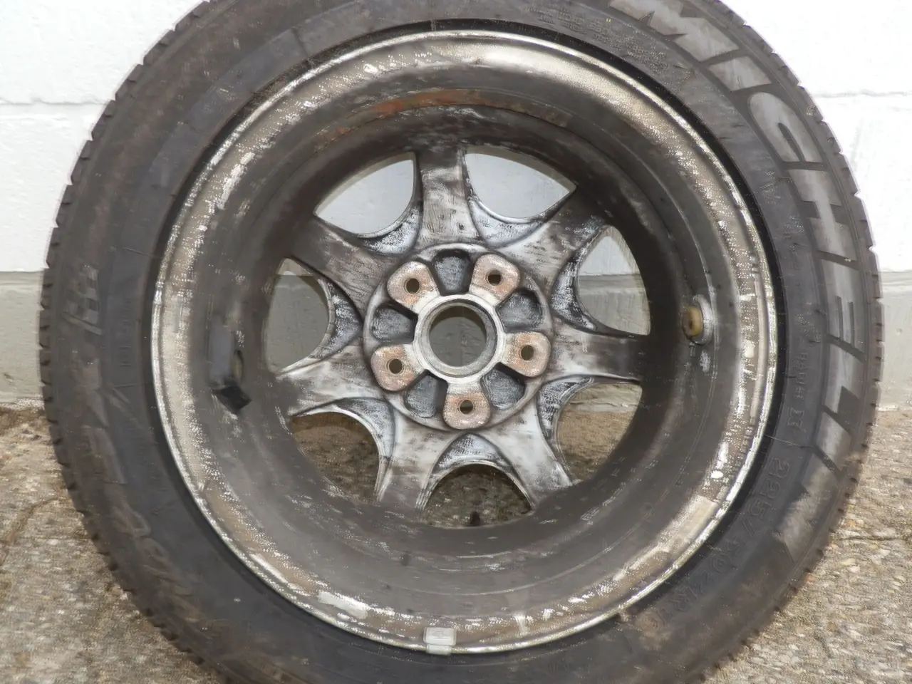 Billede 5 - Et stk. originalt 16 t. fælge til Porsche 928GT