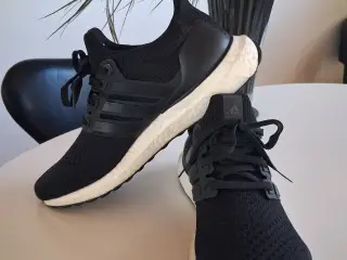 Nye Ultraboost adidas sko 39 1/3