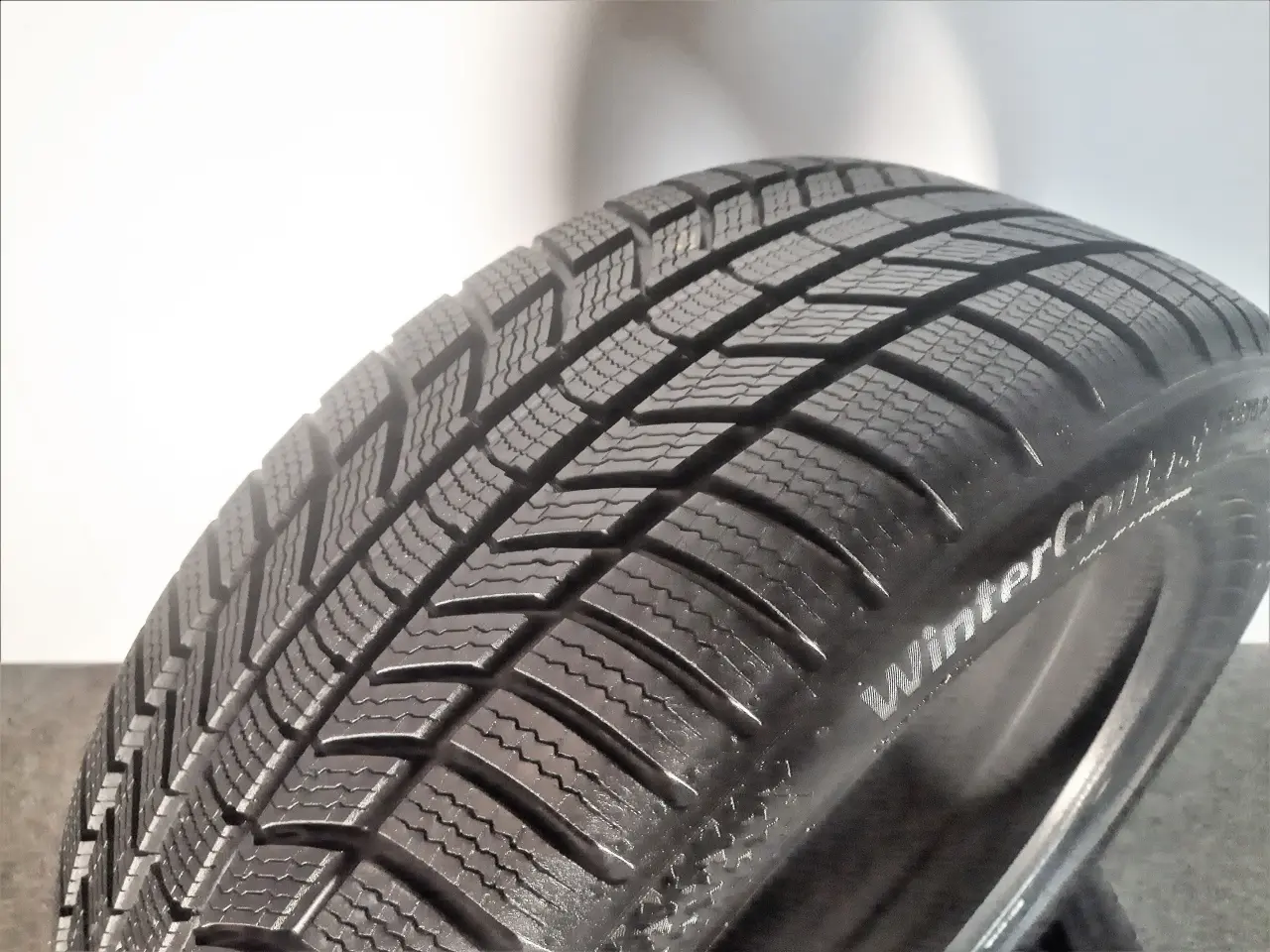 Billede 2 - vinterdæk 225/45R18 95V Continental DEMOSÆT