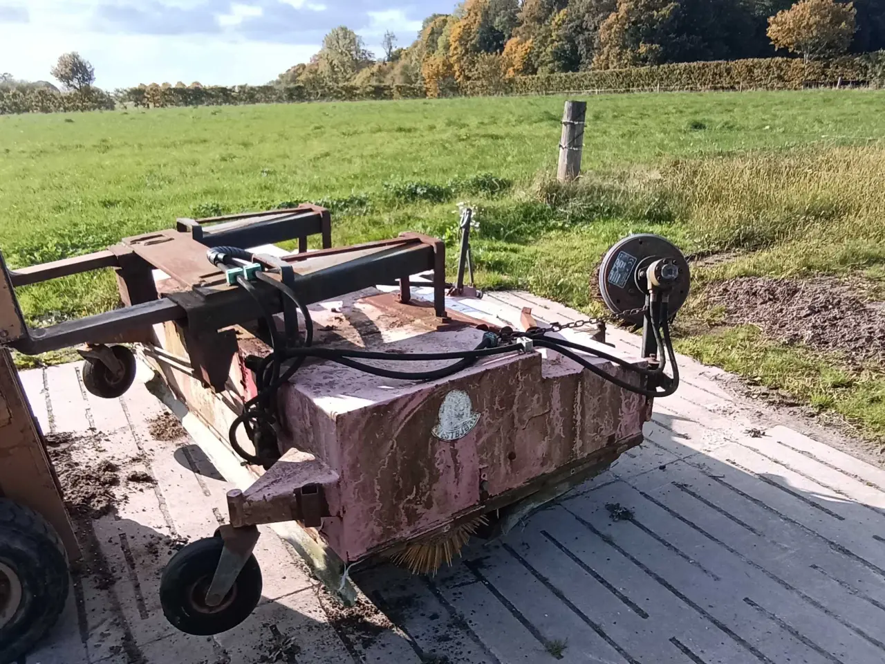 Billede 1 - Kost med opsamler