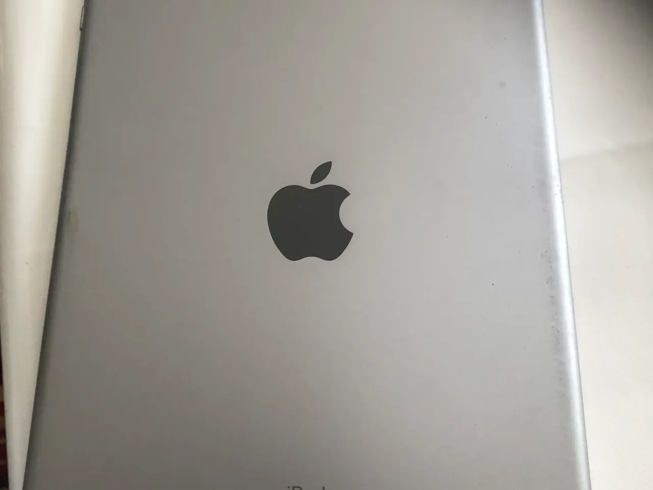 Billede 2 - iPad generation 5 med ødelagt skærm