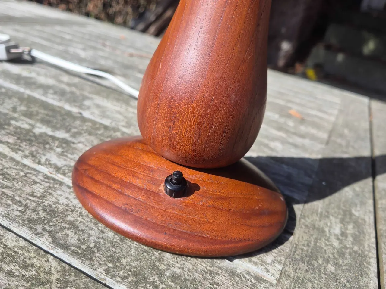 Billede 5 - Elegant bordlampe i teaktræ