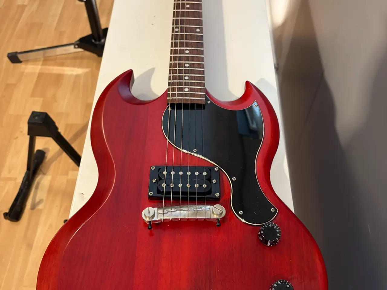 Billede 11 - Epiphone SG Junior – rød elguitar i 3/4-størrelse