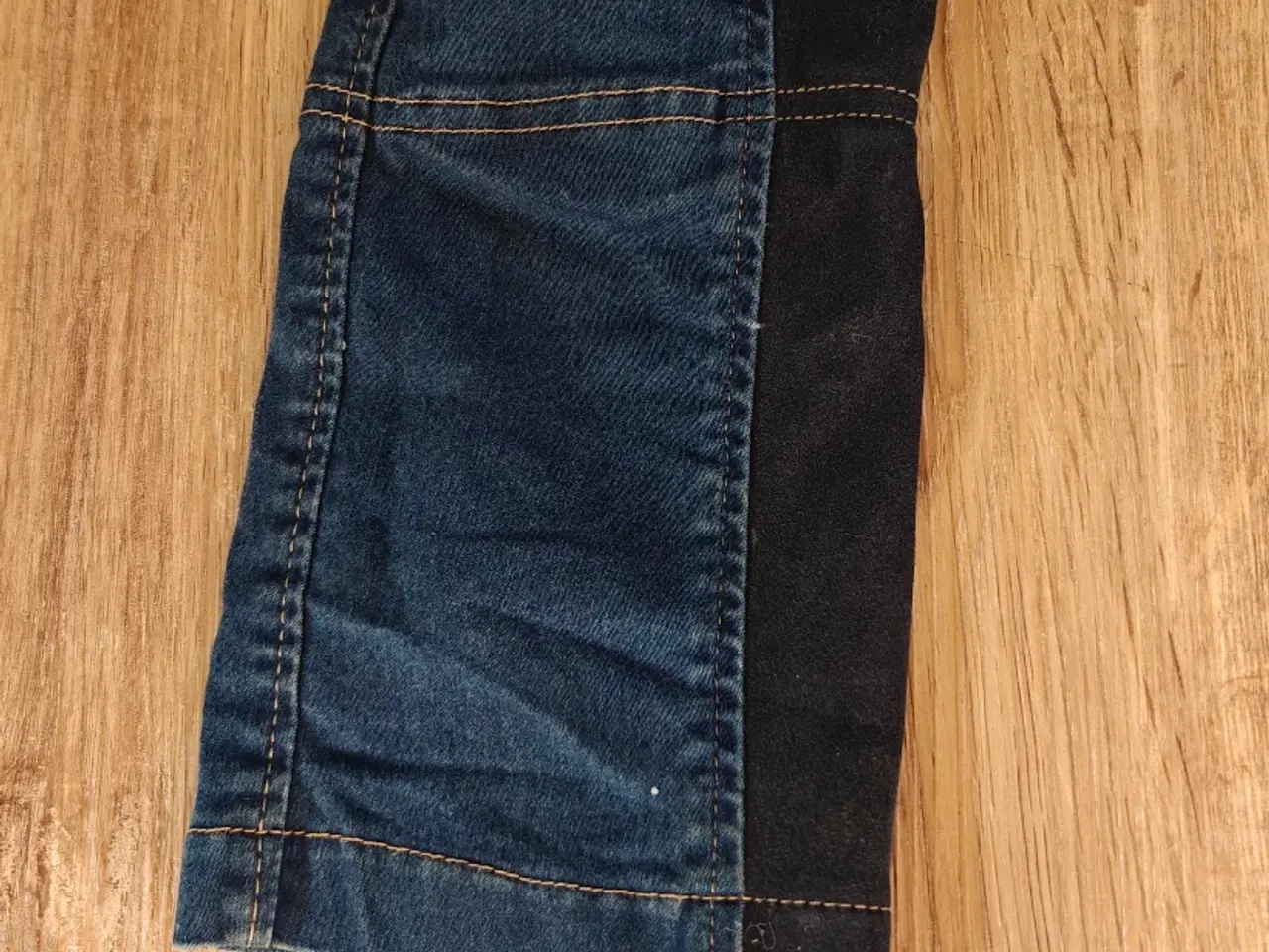 Billede 2 - HKM jodphurs str 122/128