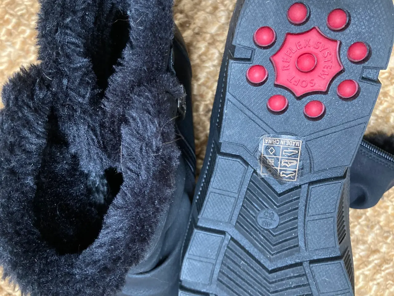 Billede 1 - Sort ankelstøvle - Soft walk plus fit str. 40