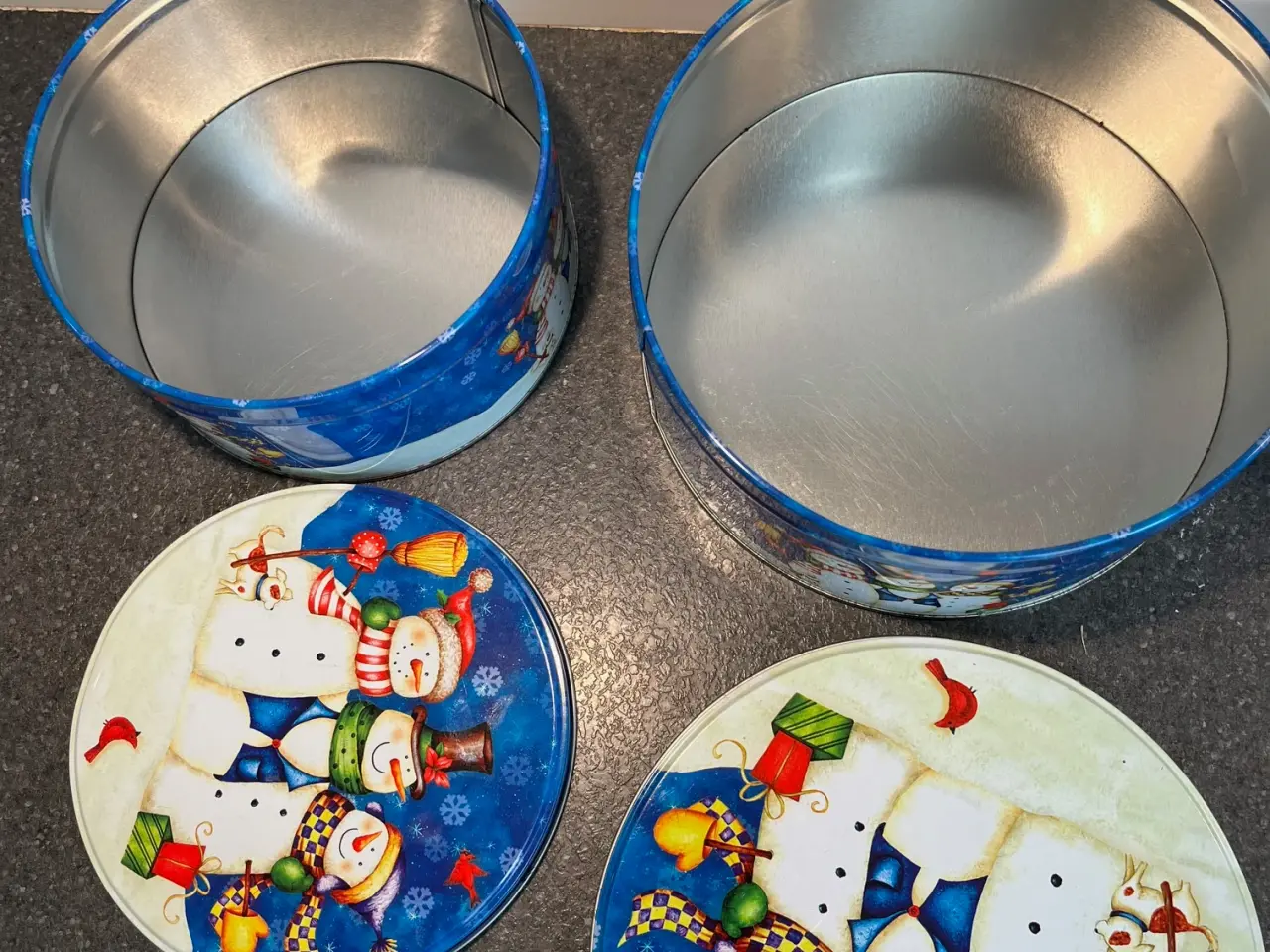 Billede 5 - Charmerende sæt med 4 julekagedåser