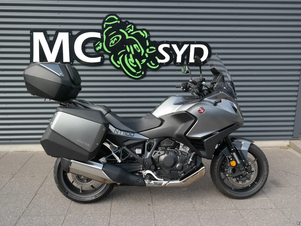 Billede 1 - Honda NT 1100 A MC-SYD BYTTER GERNE