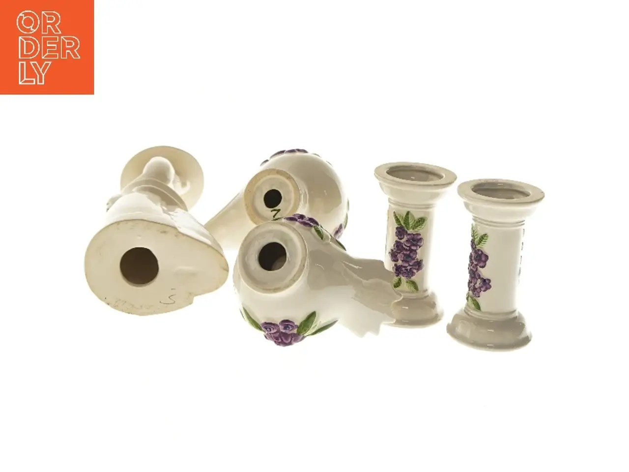 Billede 3 - Keramik dekorationssæt med lilla blomster (str. 13-28 cm)