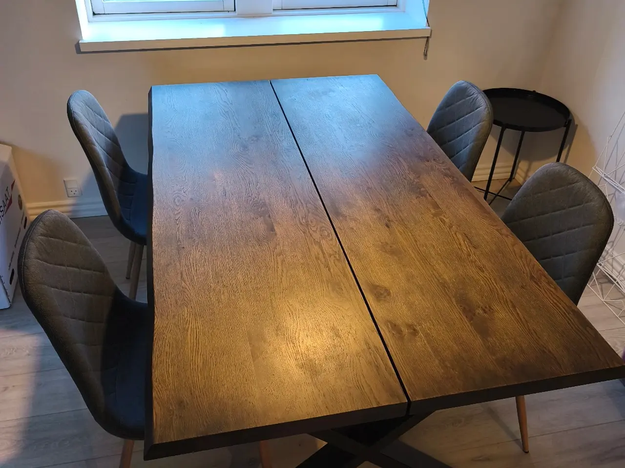 Billede 2 - Spisebord med stole