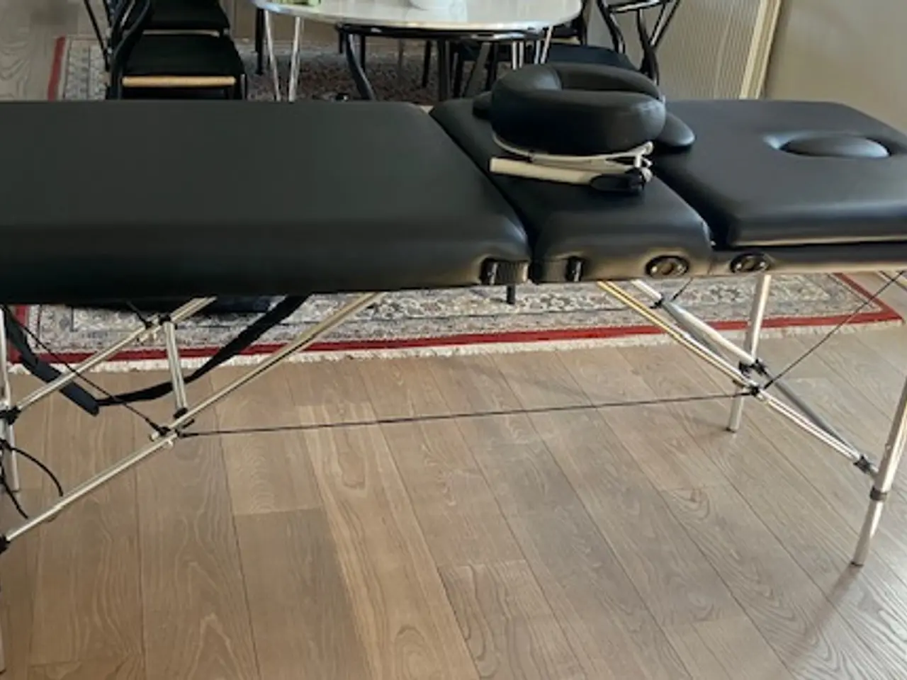 Billede 5 - Massagebænk ALTERMED - let at håndtere