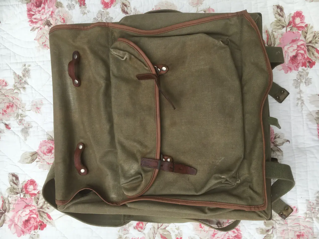 Billede 1 - Gl. militaer ransel. Giv bud.