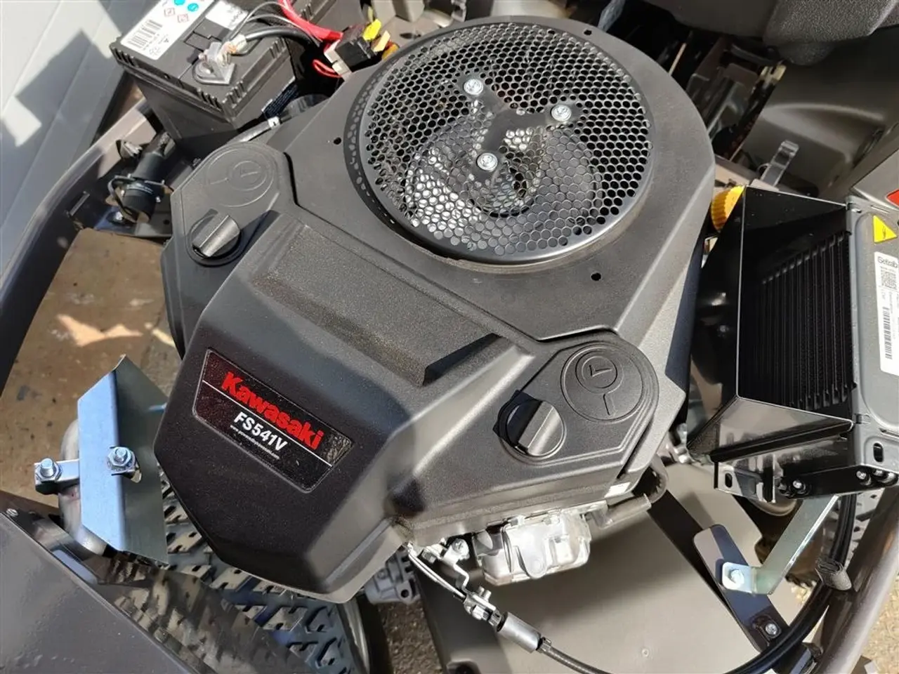 Billede 7 - Husqvarna R418TsX AWD Inklusiv 112cm klippebord
