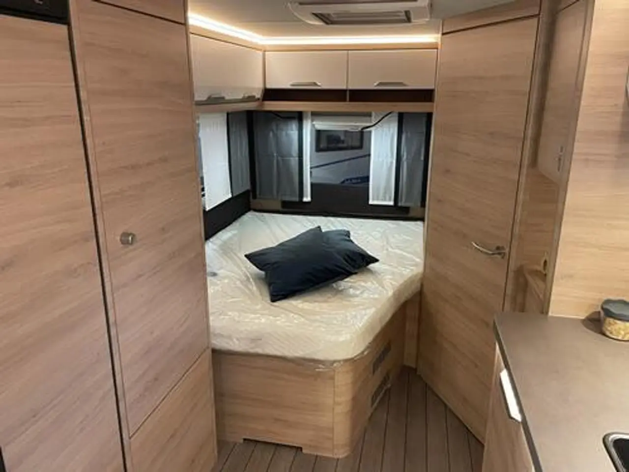 Billede 7 - Knaus Südwind Black Selection 580 UF