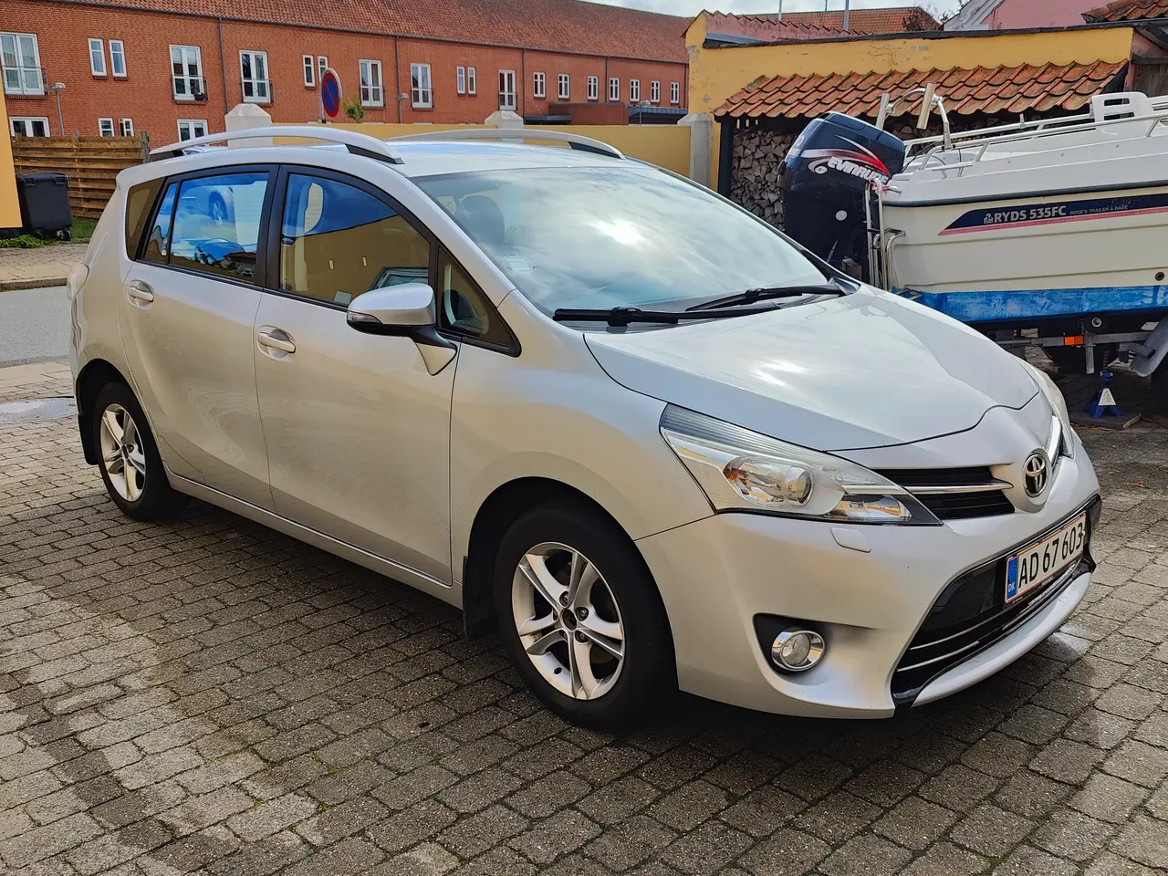 Billede 1 - Velholdt Toyota Verso