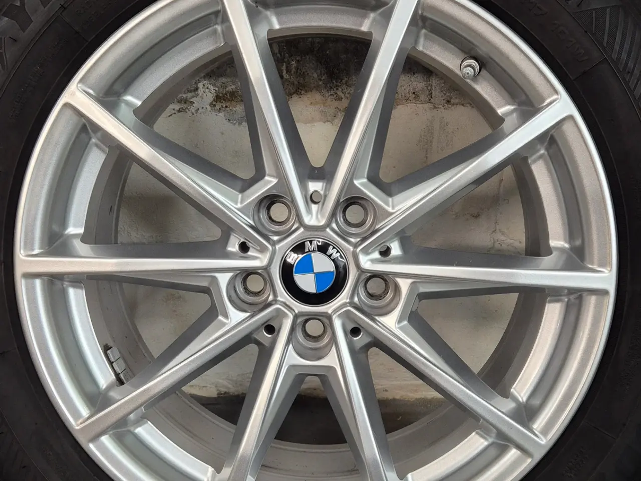 Billede 9 - BMW i4 / G30 / G31 ORIGINAL ALUFÆLGE MED SOMMERDÆK