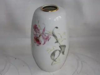 Porcelænsvase med orkide