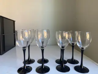Mange Luminarc glas