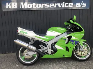 Kawasaki ZX6R