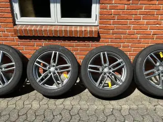 19” alufælge med sommerdæk. Krydsmål 5 x 108