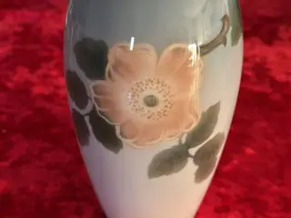 Bing og Grøndahl Art Nouveau Vase No. 7904/251