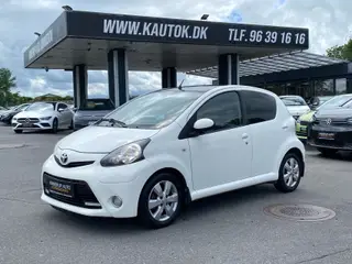 Toyota Aygo 1,0 VVT-I Red&Black 68HK 5d