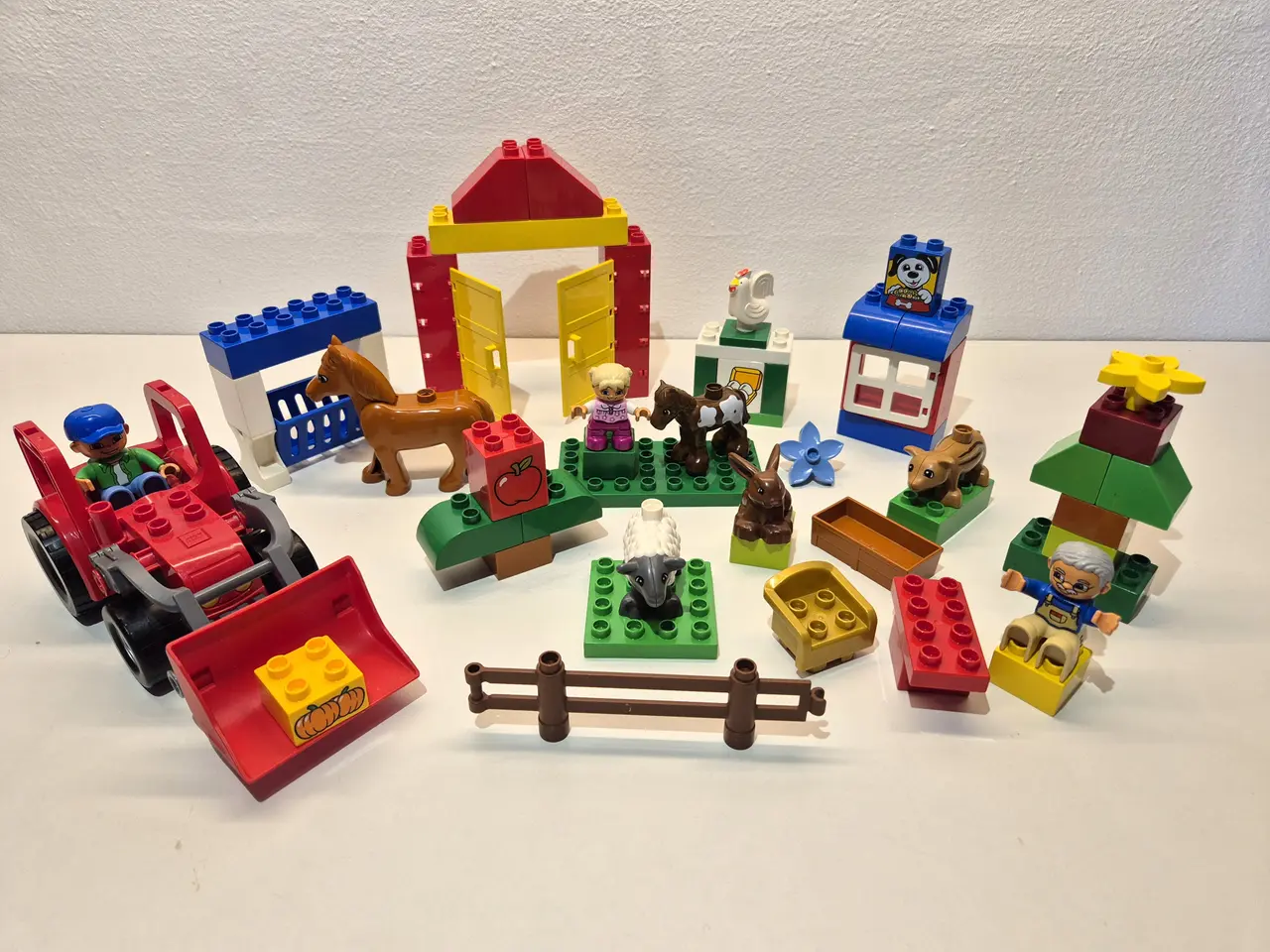 Billede 1 - Duplo Bondegård Traktor, Dyr samt andet