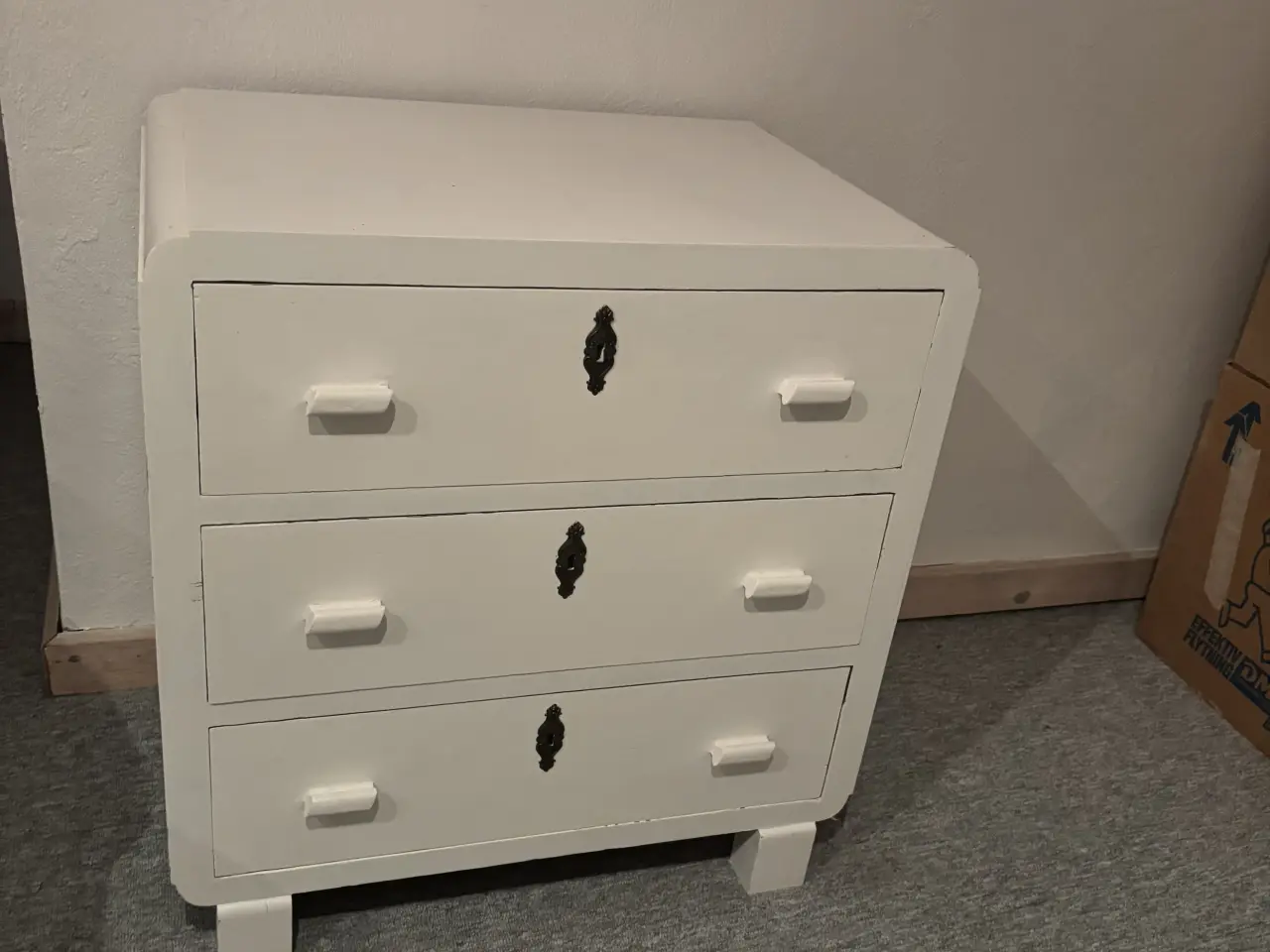 Billede 1 - Retro kommode og spejl med slebne kanter