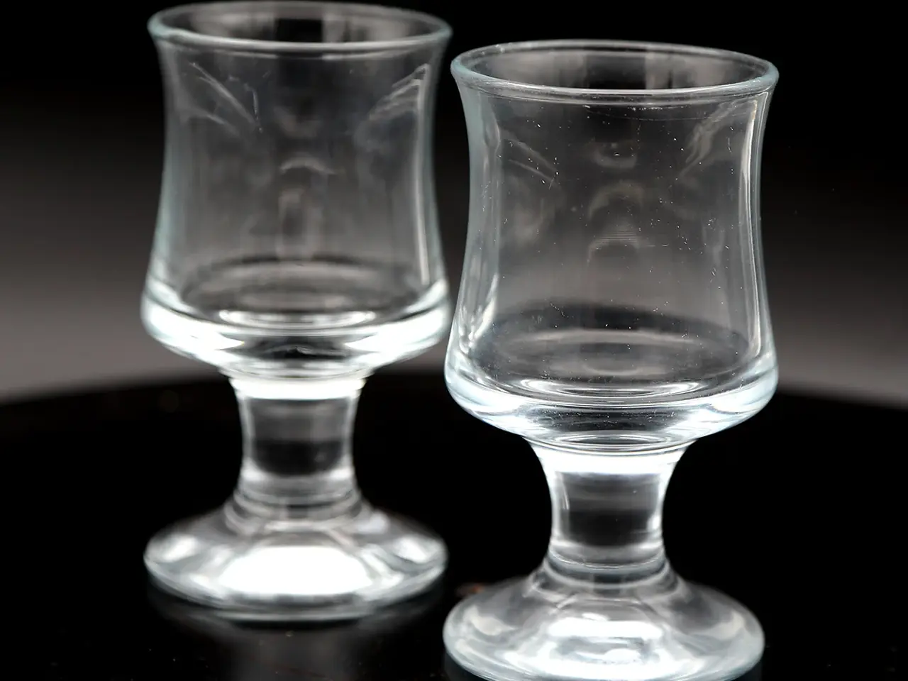 Billede 4 - Holmegaard Skibsglas Letmatros hvidvin
