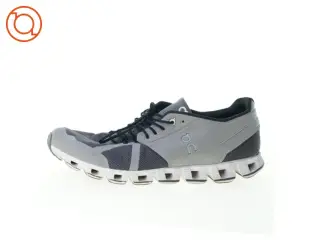Trainers fra OnRunning (str. 48)