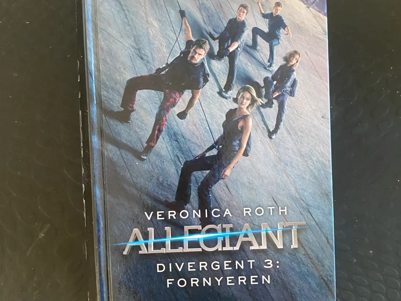 Billede 3 - Divergent seriens 5 bøger
