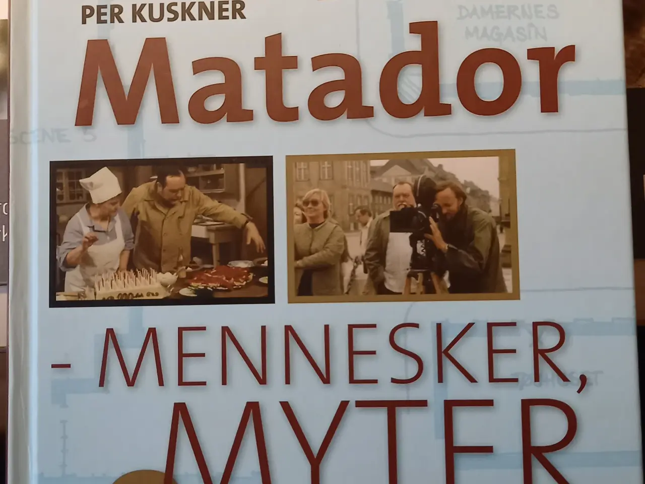 Billede 1 - Matador bogen og DVD med hele serien